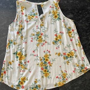 XL Old Navy off-white floral tank top